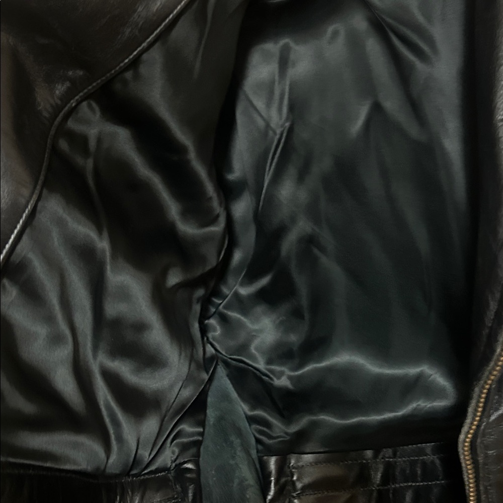 Women’s Leather Jacket - Picture 2 of 8